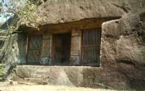 Rock cut cave temple - Kaviyoor Thrikkakkudi Cave Temple
